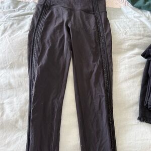 Black lululemon leggings